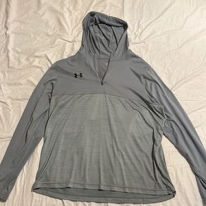 Under Armous Heatgear Loose 1/4 Hoodie
